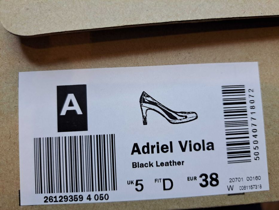 Жіночі туфлі на підборах Clarks Adriel Viola