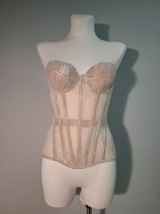 Корсет, індивідуальне пошиття