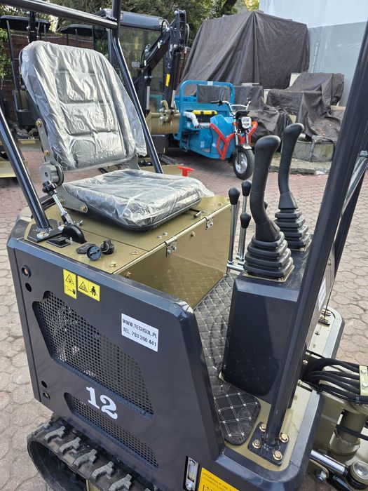 Mini koparka MINIKOPARKA 1200KG CASME1200 cena Brutto dostępne od Ręki Diesel 12KM