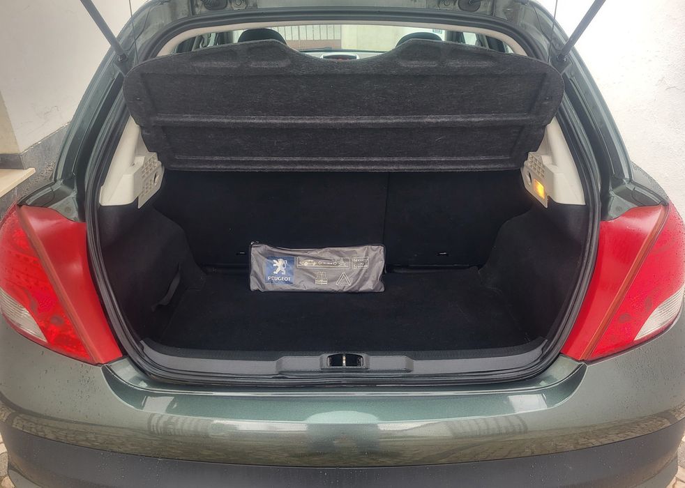 Peugeot 207 1.4 16v 95cv 111mil km
