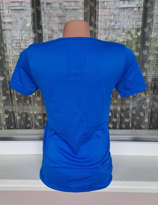 Женская спортивная синяя футболка