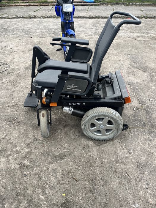 Elektryczny wózek INVACARE Storm S /Storm 4