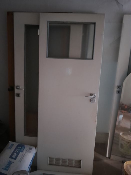 Skrzydła drzwiowe i stalowe ościeżnice lewe 70/200 - 2 szt.