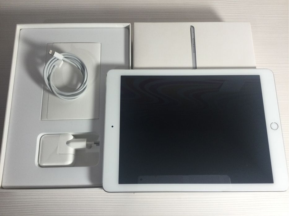 iPad Air2 64Gb WiFi 9,7” Silver (состояние нового), аккум. 100%
