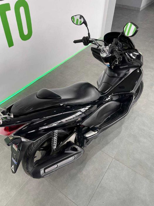 Скутер Honda PCX 125
