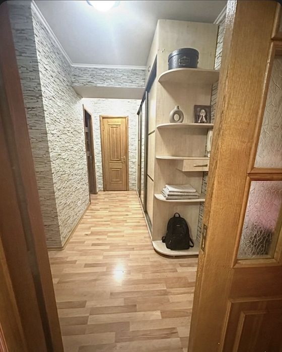 Продам большую 2-х ком 60м2 Тополь-3 (р-н Эпицентр/Мэтро/