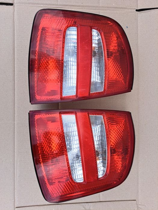 Стоп Фонарь Лівий Правий Шкода Фабія 1  Дорестайл Седан Універс