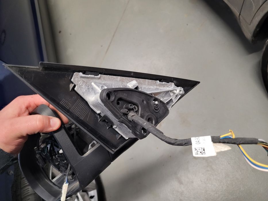 Lusterko Lewe Mercedes W205