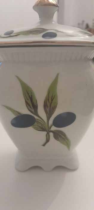 Olive Jar441344184896071681