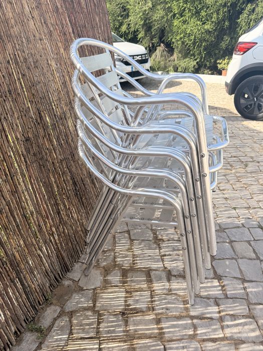 20 Cadeiras de Alumínio Empilháveis para Esplanada, Jardim ou Restaurante