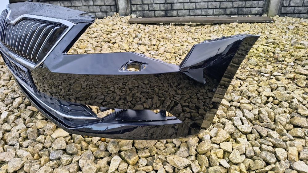 Zderzak przedni SPRYSKI Skoda Superb 3 III 3V 3V0 15- przedlift LF9R