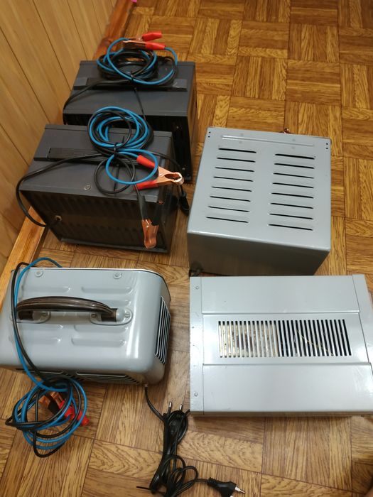 Зарядні до акумуляторів свинцевих