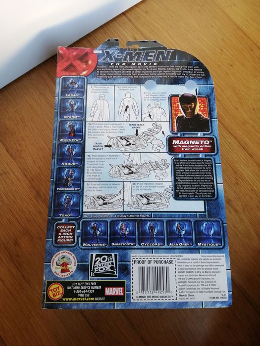 Figura Magneto x-men da marvel legends