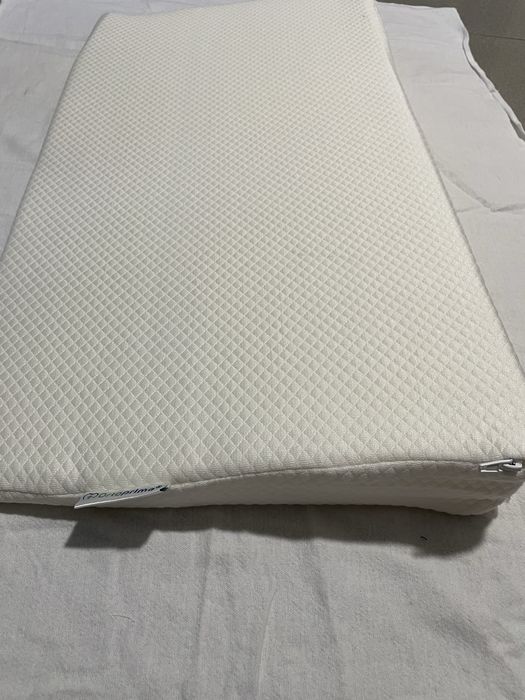 Almofada elevatória para bebé