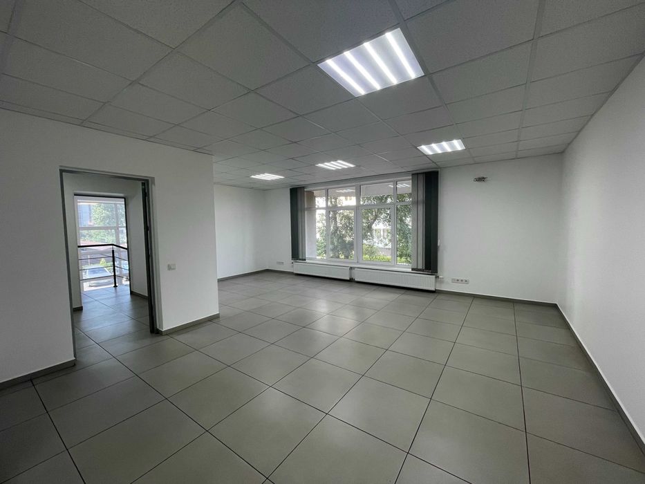 Приміщення під офіс на Митниці