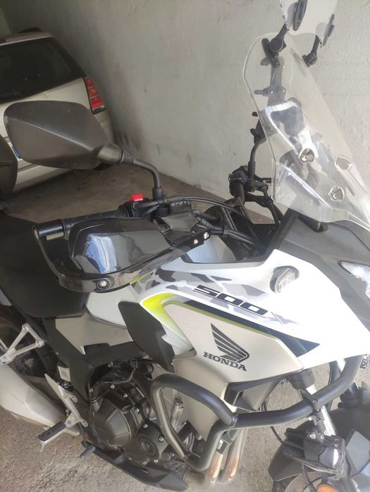 Honda CB 500X de 2020 com 5860km