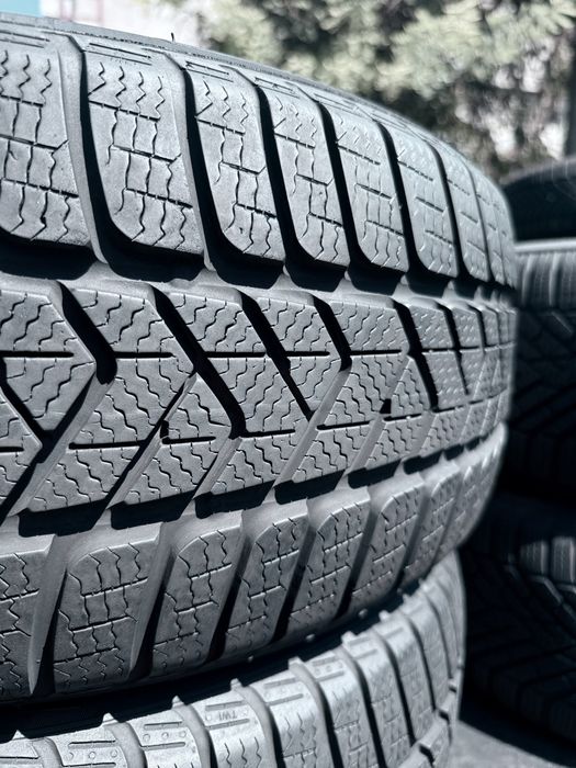 225 50 17 Pirelli Sottozero 3 95% 2024 Шини Зима