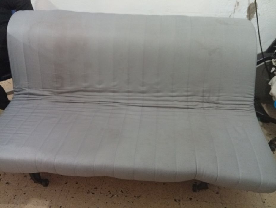 Sofá cama com colchão