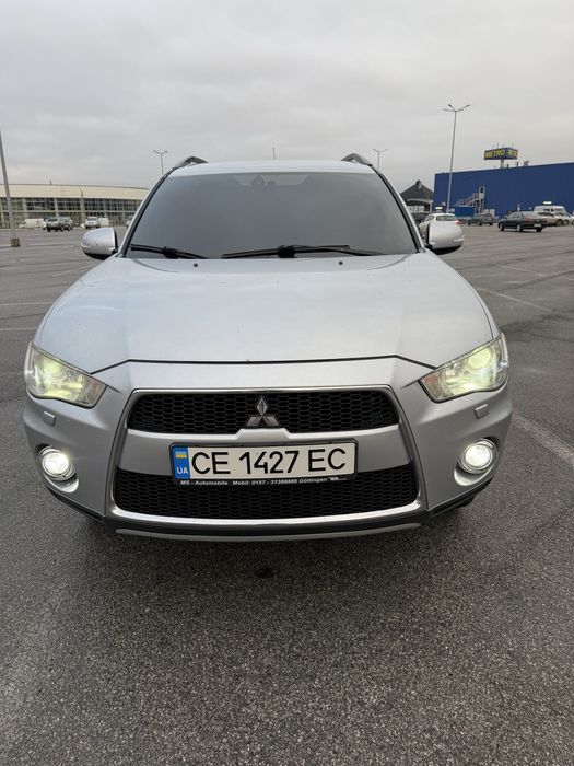 Mitsubishi Outlander Xl