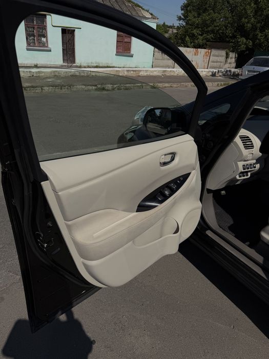 Nissan Leaf 2013