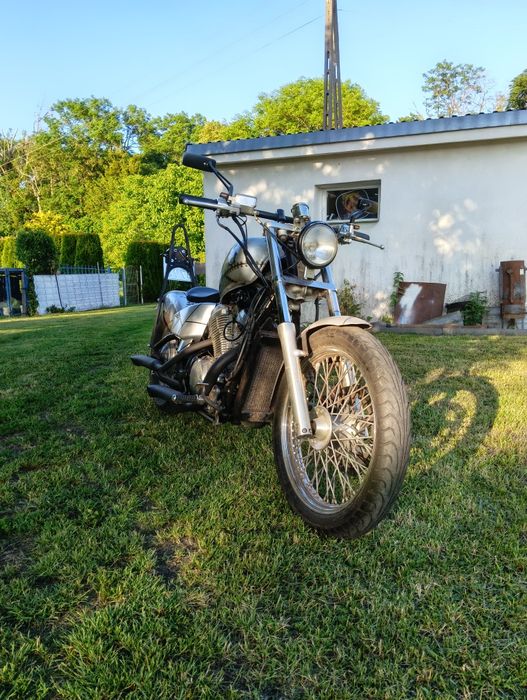 Honda Shadow 600 (bobber)
