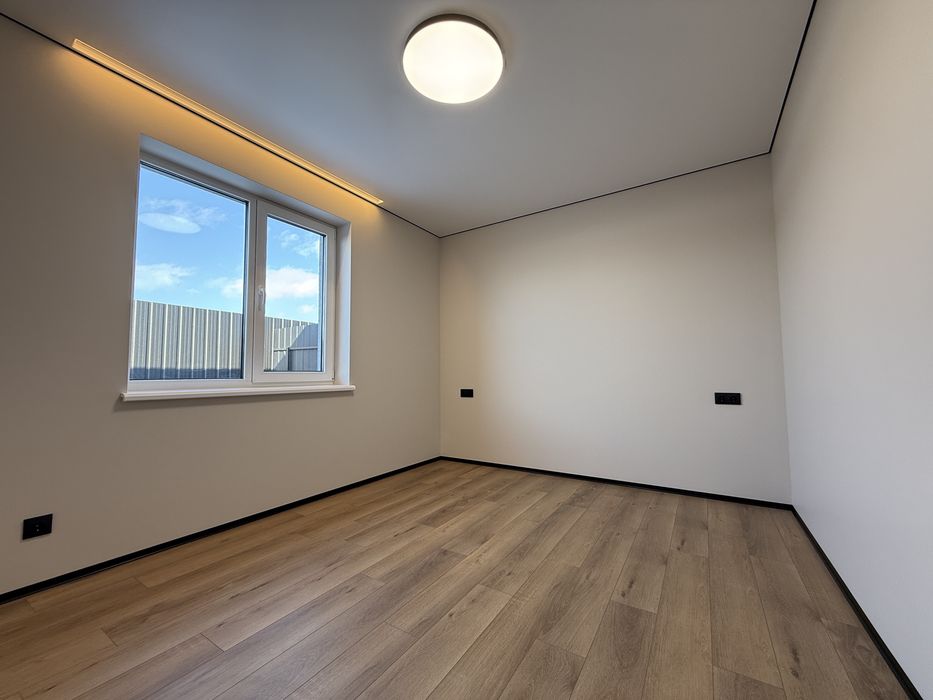 Продаж сучасного таунхауса з ремонтом у Підгайцях.