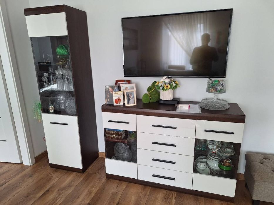 Meble do salonu  witryna i komoda