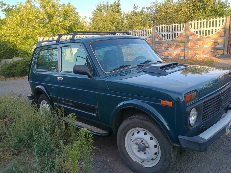Lada Niva тайга 2002. Нива 1.7. газ,бензин.