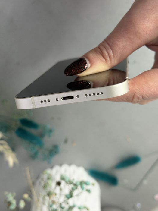 Apple iPhone 12 128Gb White. Neverlock. Б/в