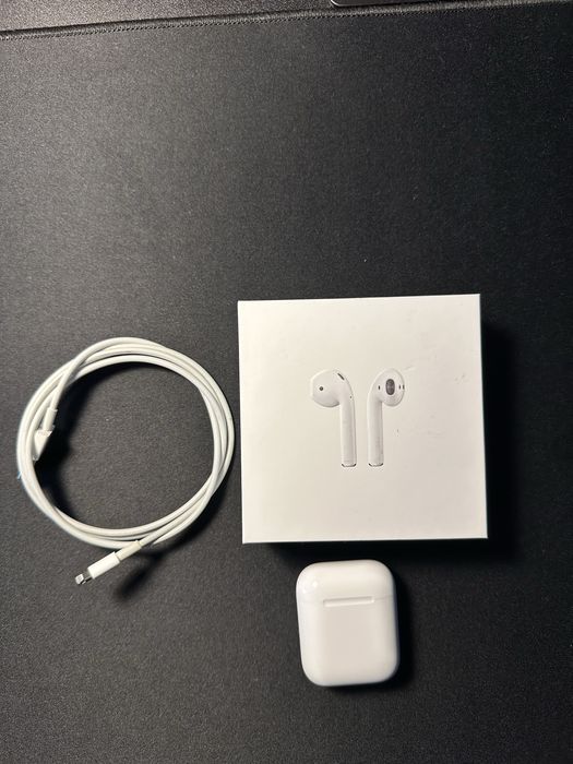 AirPods 2 – bardzo dobry stan + etui Spigen