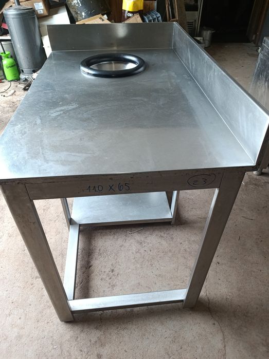 Bancada Inox com furo para detritos