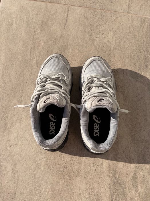 Asics gel nyc cinza e preta