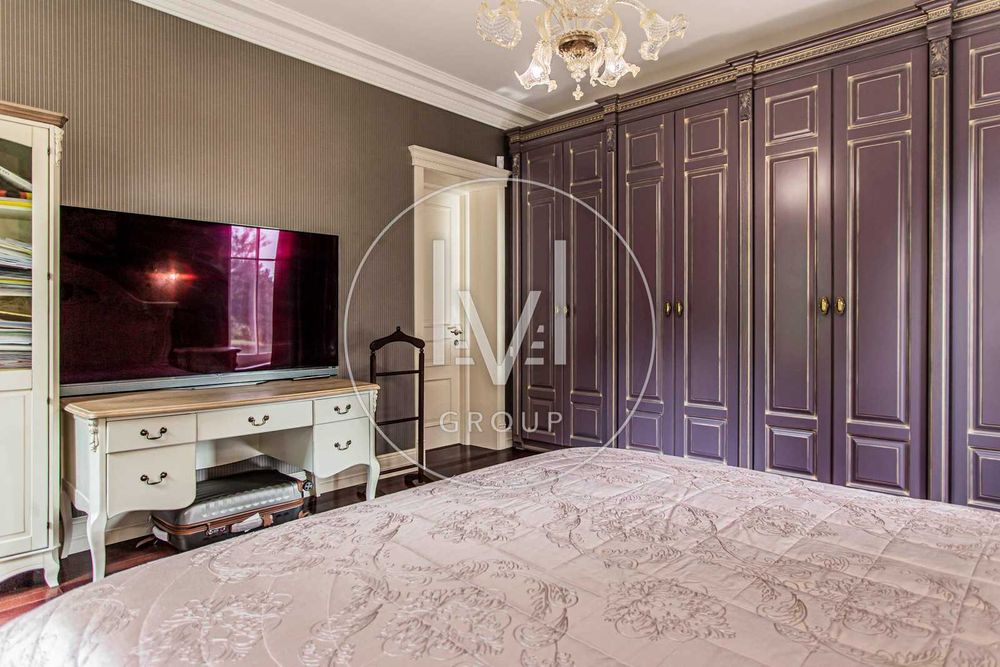 Будинок S=380 м² 4 спальні басейн берег