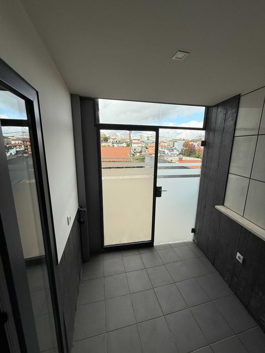 Quarto Mobilado com Casa de Banho Privada/Centro Marco de Canaveses