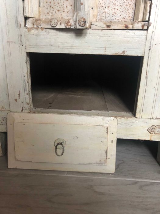 Móveis indianos antigos (início de 1900) esculpidos à mão