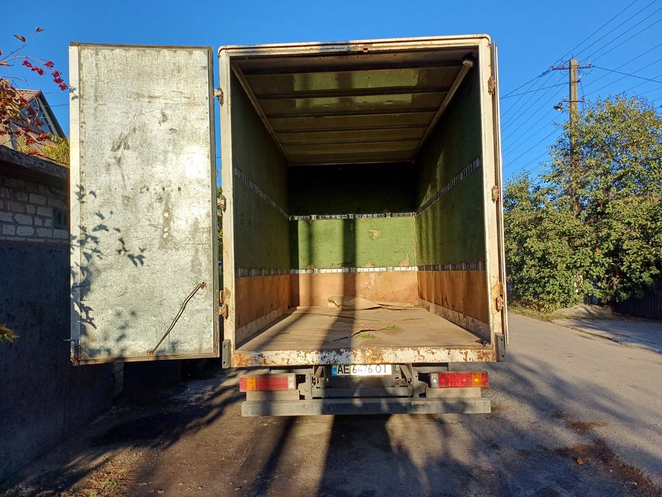 Продам Мерседес 508 - фургон 5+1