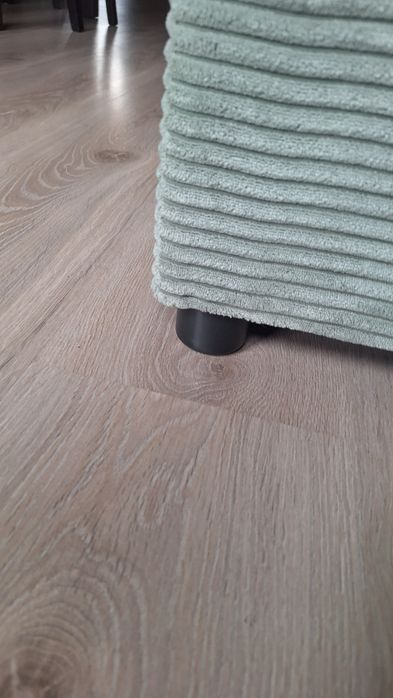 Duża pufa, podnóżek 52cm