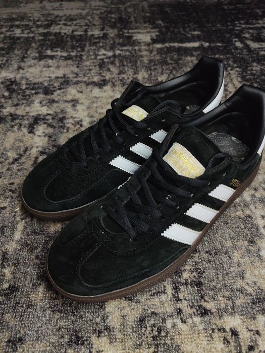 Adidas spezial black