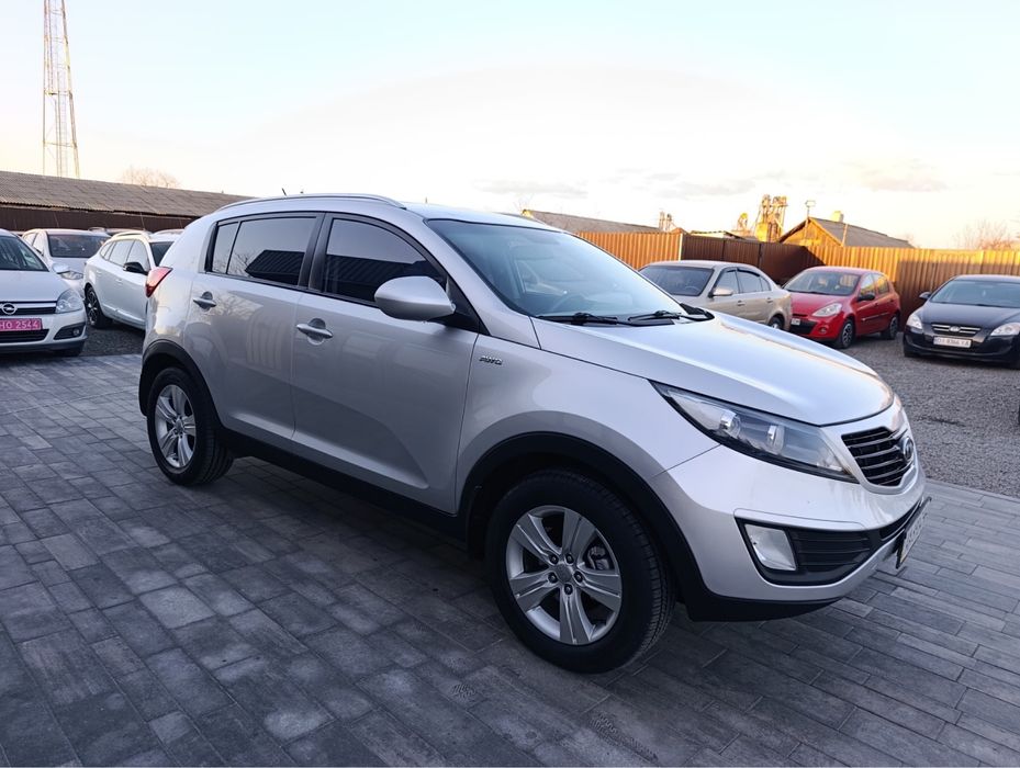 Продам  гарний  автомобіль
