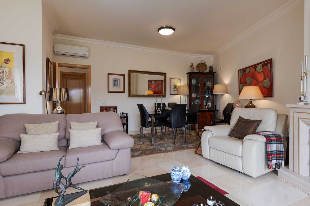 Mesa de Jantar extensível 1,40 a 2,20 Tampo em Vidro