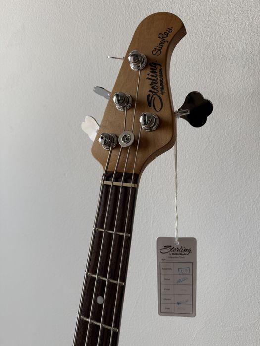Sterling Stingray RAY 34 by Music Man