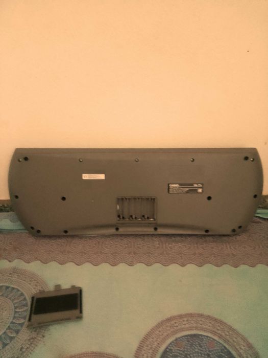 Mini órgão Casio SA-77