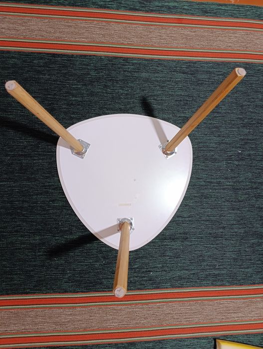 Столик Jysk TAPS 55х55см