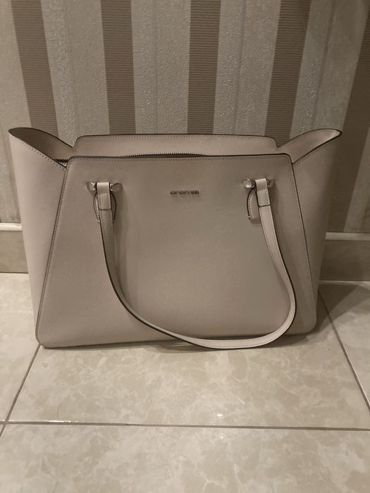 Сумка cromia оригинал Состояние идеальное, Олх доставкой не отправляю!