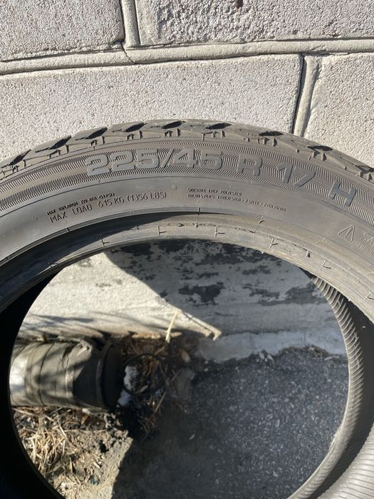 Продам шини Uniroyal r17 225/45