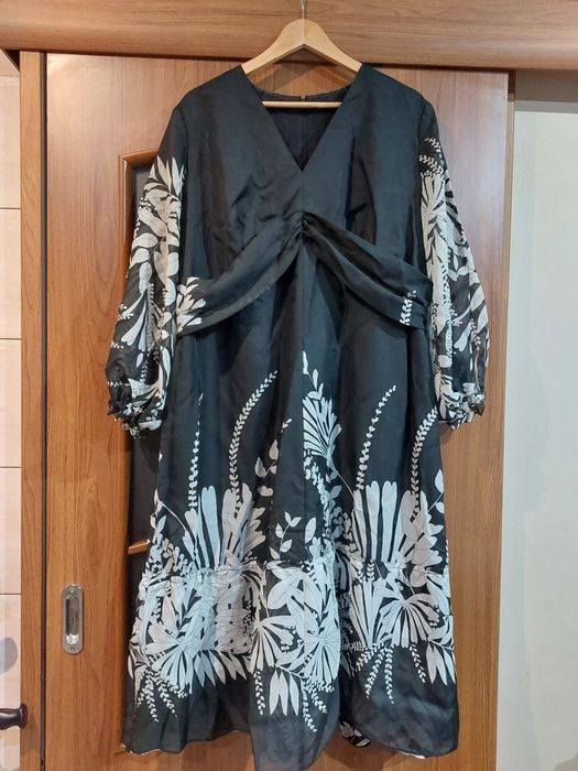 Sukienka czarna 5xl
