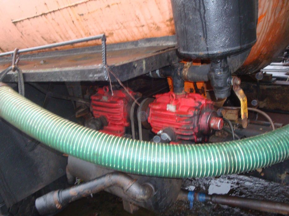 асенізатор ЗІЛ-130