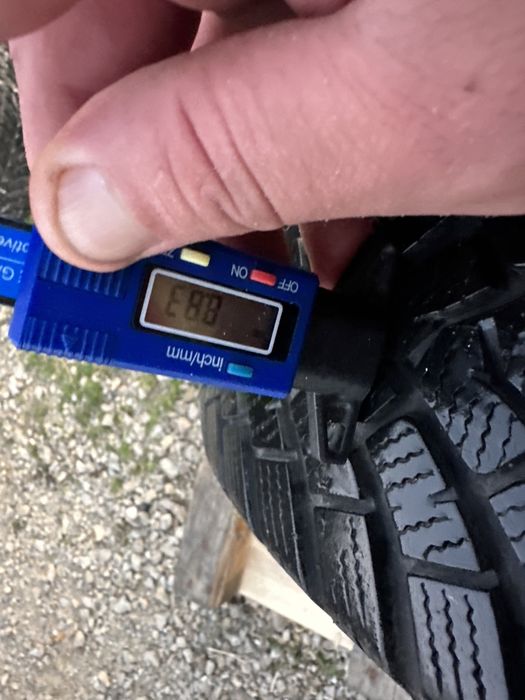 Шини зима 225/65 R17 Falken