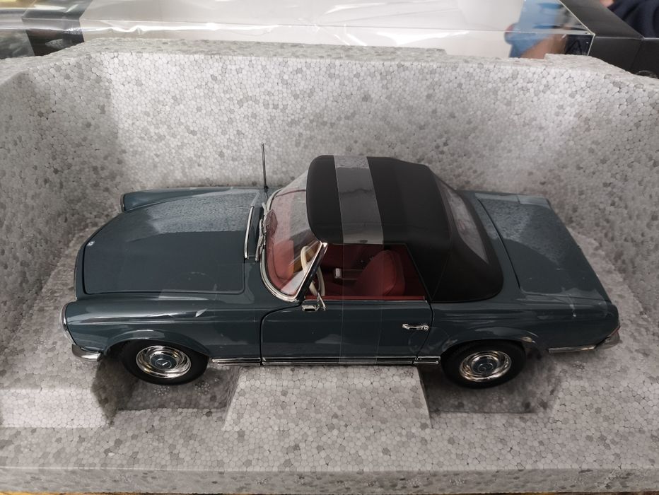Miniatura 1 18 Mercedes SL 230 Pagode W113
