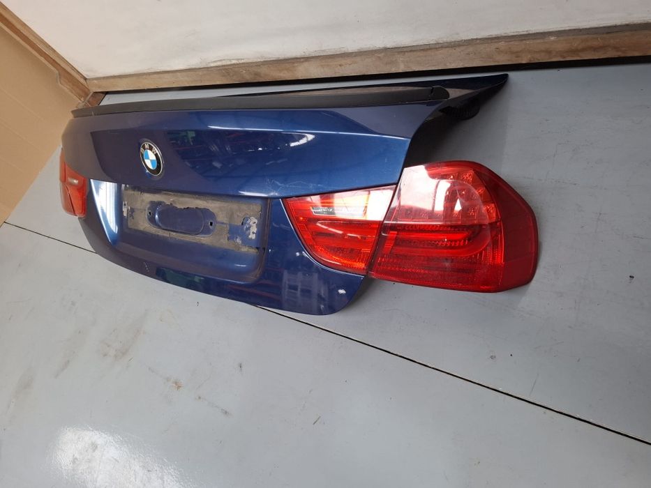 Mala com farolins led bmw e90 (Lci)
